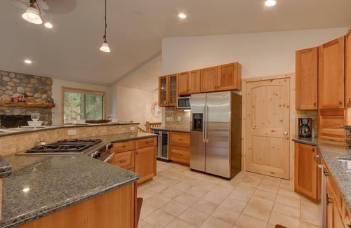 Tahoe Island House | Relax in a Tree-Lined Yard with Deck and Hot Tub Retreat