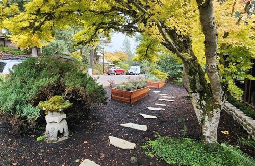 South Hills House | Discover Nature, Trails, and Town: Guest Rated 9.8/10