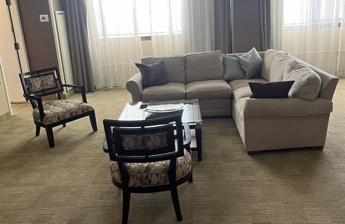 Bridgeport Apartment | Experience Downtown Bridgeport's Vibrant Energy at Park City Place
