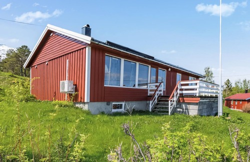 Steigen House | Scenic Vacation Home with Mountain Views and Pet-Friendly Perks