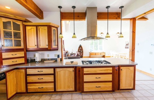 Fritz Creek House | Captivating Views of Kachemak Bay and Glaciers Await You