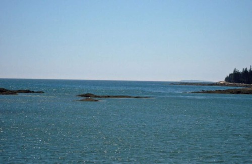Tenants Harbor Cottage | Enjoy the views at the Rackliff Island Causeway Cottage