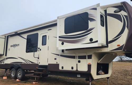 Waveland House | Experience a Unique RV Getaway While Awaiting Eclipse 2024