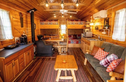 Berkeley Springs Apartment | Enjoy this cabin/tiny home on 24 acres of Oak and Hickory forest close to Berkeley Springs, WV