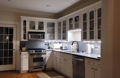 Elysian Fields House | Perfect Country Getaway for Family and Friends – Pet Friendly!