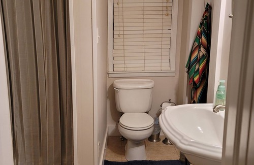 Elysian Fields House | Perfect Country Getaway for Family and Friends – Pet Friendly!