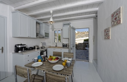 Kalafatis Villa | Modern Villa with Pool and Breathtaking Ocean Views