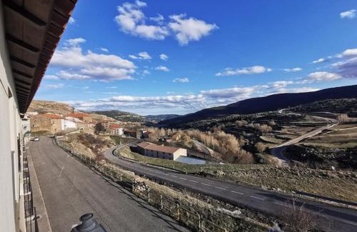 Valdelinares Ski Chalet | Experience Valdelinares: Top-Rated Family-Friendly Retreat