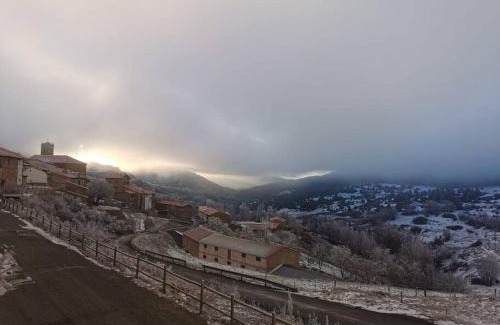 Valdelinares Ski Chalet | Experience Valdelinares: Top-Rated Family-Friendly Retreat
