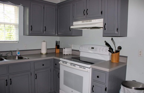 Sloans Valley House | Perfect Getaway: Pet Friendly with Hot Tub Near Lake Cumberland