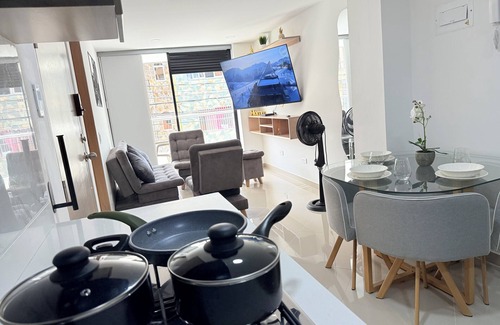 Guayabal Apartment | Enjoyable 2-bedroom apartment with WiFi in Medellin