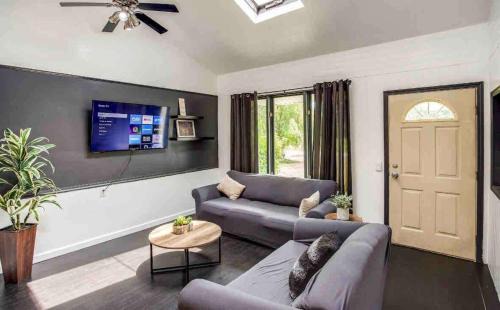 Rochester House | Enjoyable Home by Airport and Downtown