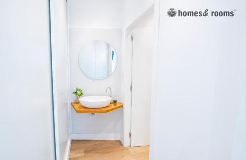 Santiago de Compostela Apartment | Spacious 4-Bedroom Apartment with Child-Friendly Amenities