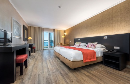 Ponta do Sol Hotel | Relax at Enotel Sunset Bay: 4-Star Resort with Pool & Spa