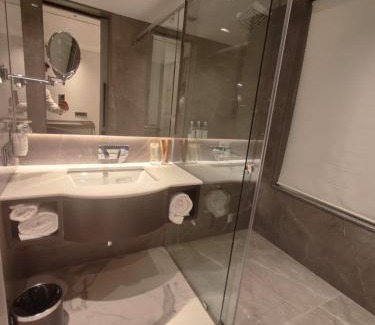 Bhopal Hotel | Family-Friendly Enrise by Sayaji Bhopal with Restaurant