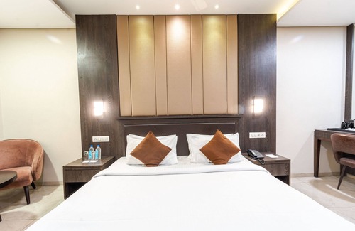 Harda Hotel | Discover Enrise by Sayaji Harda: Family-Friendly Retreat