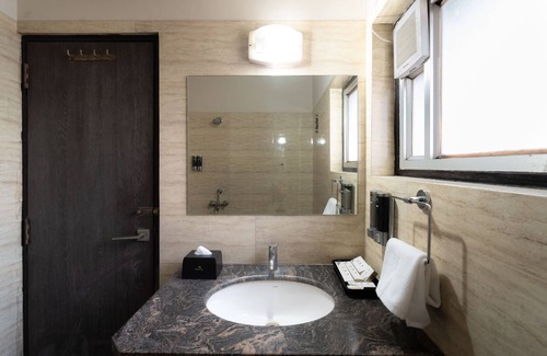 Harda Hotel | Discover Enrise by Sayaji Harda: Family-Friendly Retreat