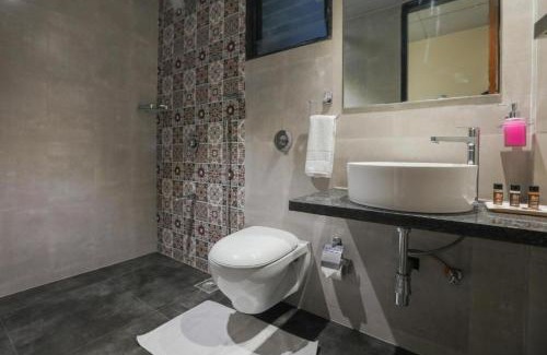 Pune Hotel | Discover Jagg's Inn: Family-Friendly with Great Dining Options