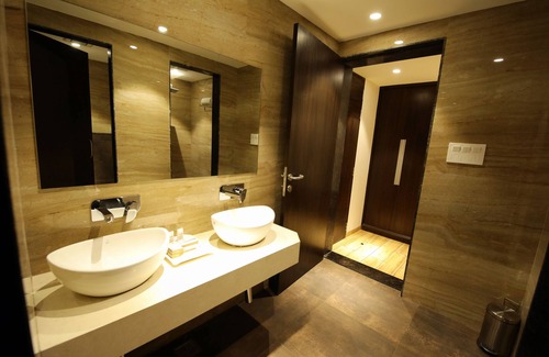 Marhi Hotel | Discover Enrise by Sayaji Rewa: Family-Friendly Retreat