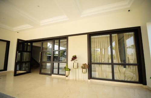 Marhi Hotel | Discover Enrise by Sayaji Rewa: Family-Friendly Retreat