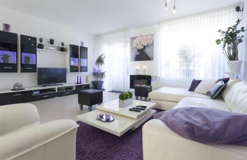 Enschede Bed & Breakfast | Pet-Friendly Enschede Hotel with Breakfast and Kitchen Access
