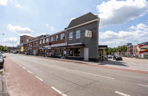 Lasonder-Zeggelt Apartment | Family-Friendly Getaway at Enschede91 with High Ratings