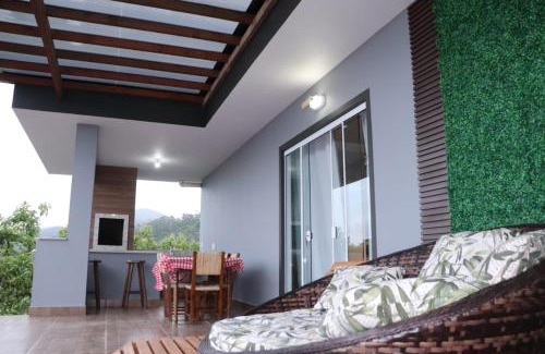 Zimbros Apartment | Family-Friendly Enseada de Zimbros Residencial - Rated 9.3/10