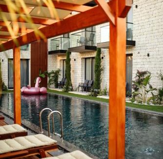 Hacımemis Hotel | Pet-Friendly Enso Alaçatı with Oceanfront Pool & Dining