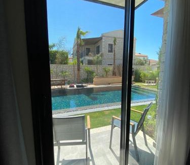 Hacımemis Hotel | Pet-Friendly Enso Alaçatı with Oceanfront Pool & Dining
