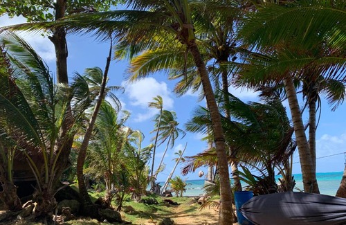 Little Corn Island House | Serene ENSUEÑOS NATURAL RESERVE on Little Corn Island