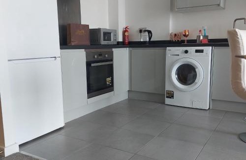 Warrington Apartment | Stylish Warrington Town Centre Apartment - Rated 9/10 by Guests
