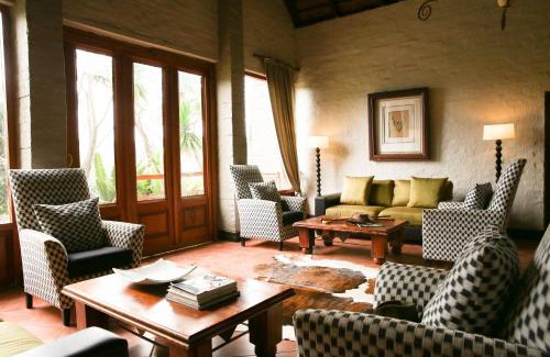 Sterkrivier Bed & Breakfast | Explore Entabeni Mountain Lodges: Oceanfront Retreat Awaits