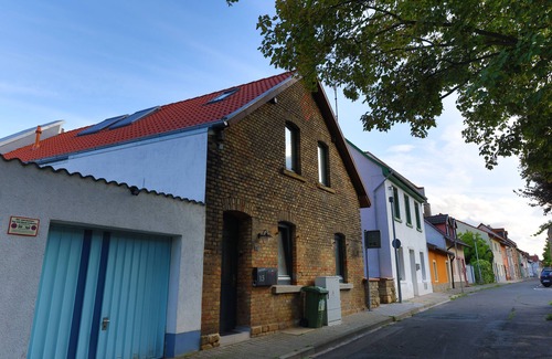Alzey Apartment | Discover Your Ideal Retreat: Modern Penthouse with Amenities