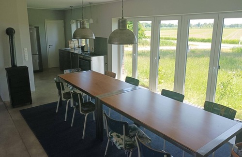 Bielenberg House | Experience Rural Charm and Urban Vibes with Ocean Views