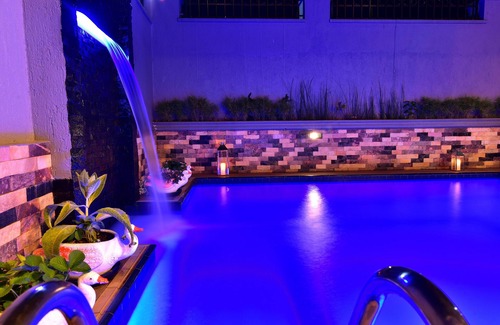 Entebbe Apartment | Relaxing Entebbe Stay: 3 Bedroom Apartment with Pool