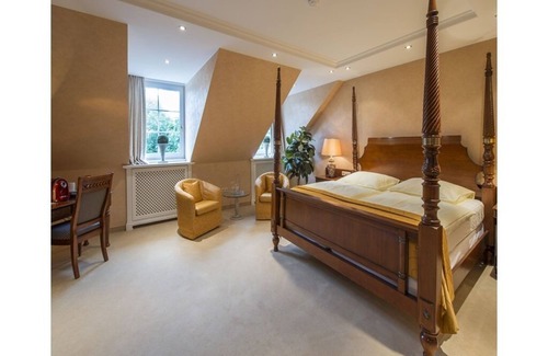 Steinhagen Bed & Breakfast | Discover Ententurm: Family-Friendly Hotel & Event Space