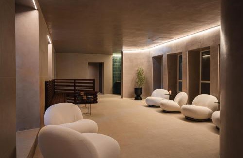Tromso Hotel | Relax at St Elisabeth Hotel & Spa with Pool and Hot Tub
