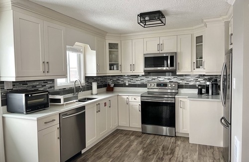 Okanagan-Similkameen House | Relaxing Retreat with Fire Pit, BBQ & Pet-Friendly Vibes