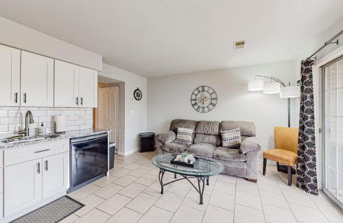 Table Rock Apartment | Entertainer's Landing, Unit 3: Perfect for Families & Pets