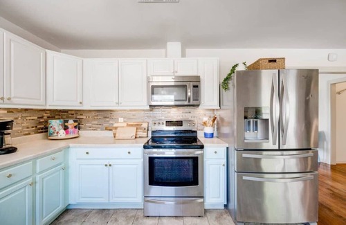 Dripping Springs House | Exceptional 5b Suite with Pool, Hot Tub & Wine Trail Access