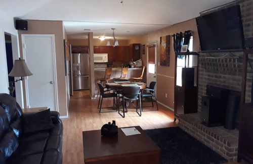 Central Arlington House | Entertainment Central Too: Family-Friendly Stay with Pool
