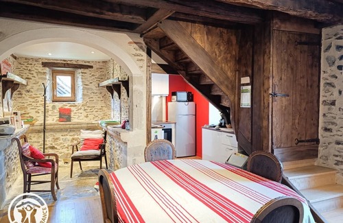 Saint-Cere House | Entheil - SAINT CERE
