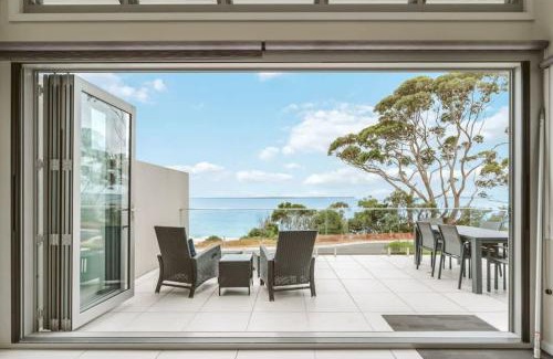 Hyams Beach House | Experience Comfort at Hyams - Pet and Child Friendly Stay