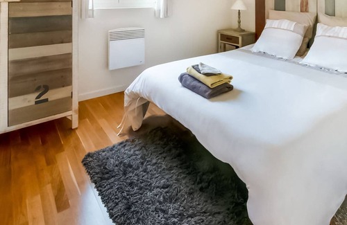 Viroinval House | Inviting Holiday Home in Treignes with Pet-Friendly Amenities