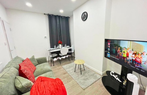 Thorpe Satchville Apartment | Entire 2 Bedroom Flat Leicester DMU - LT Flat 2