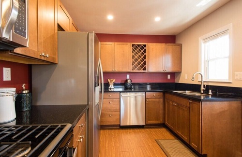 Bankers Hill Apartment | Convenient 2-Bedroom Retreat in the Heart of San Diego
