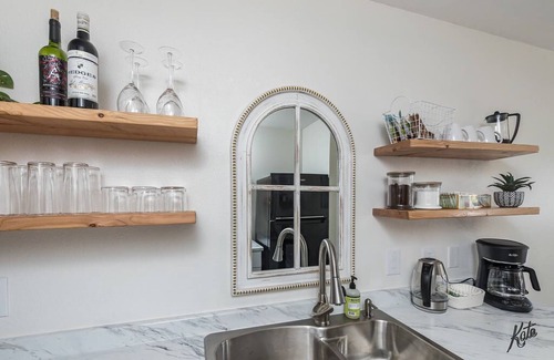 Fairbanks House | Perfect Family Retreat at The Downtown Deneege, Rated 10/10