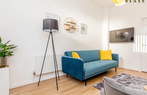 Northampton Apartment | Pet-Friendly 2BR House Near Town with Great Amenities