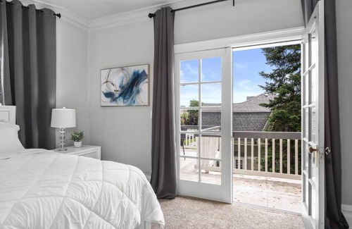 Spokane Apartment | Historic Home on 2nd and 3rd Levels, Great for Families