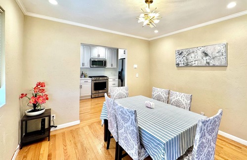 San Bruno House | Family-Friendly 3 Bedroom Home Near SFO with Breakfast